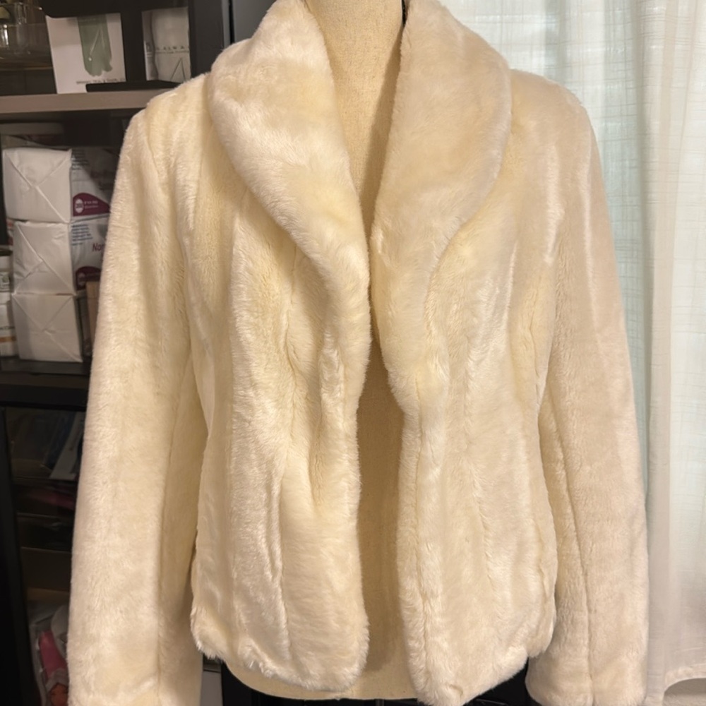 Mossimo Ivory Faux Fur